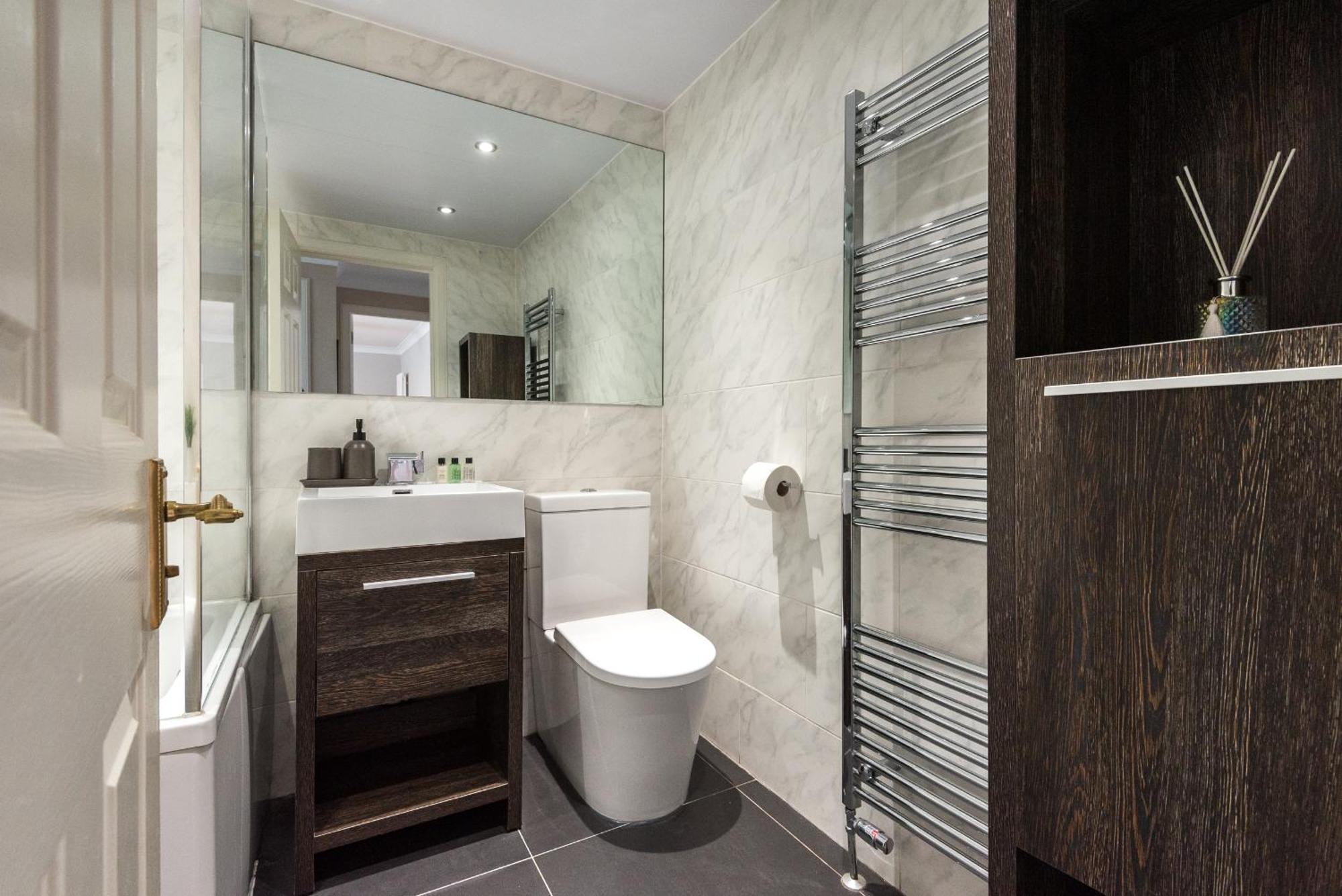 Cosy Roseburn Apartment, Edinburgh - 2 Bedrooms, Free Parking Zewnętrze zdjęcie